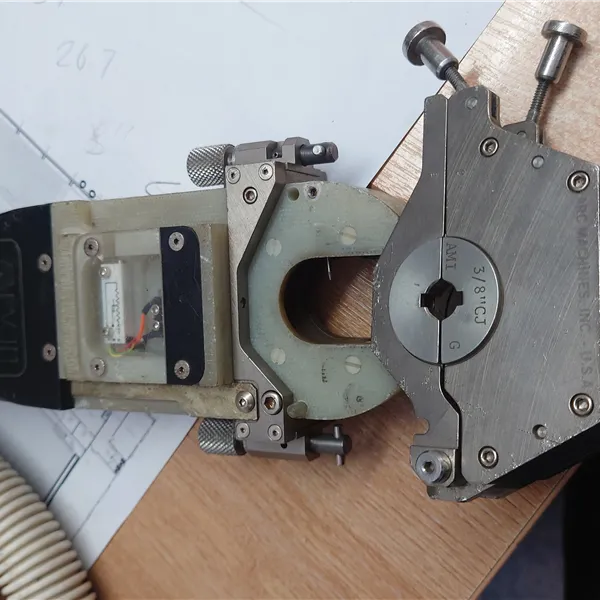 AMI Model 9CT-750 upper and lower cassette