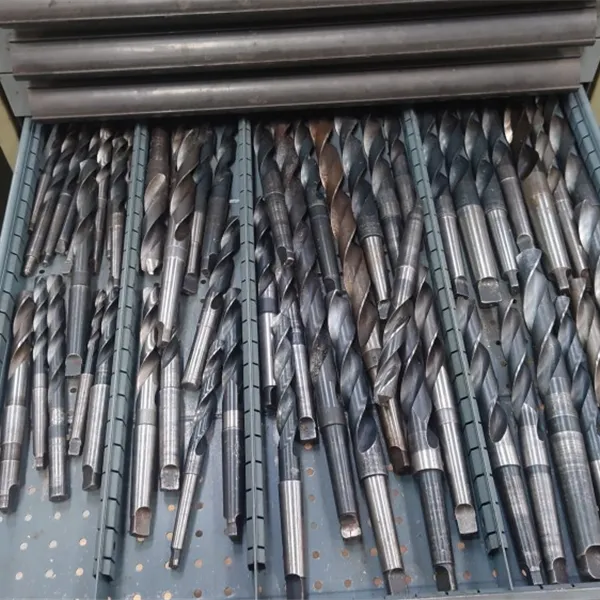 Bott 5, 6, 10 Drawer Cabinets with Keys tools can be offered 