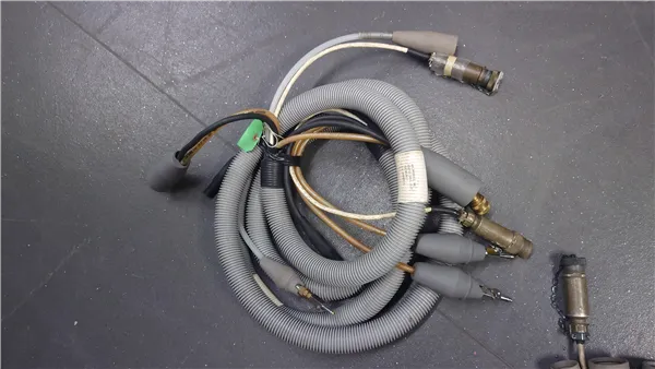 ami① AMI Adapter Cable PN 13090805-01 - 15ft