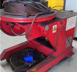 Redrock TPS 1000kg welding positioner. Optional 4 Jaw Chuck