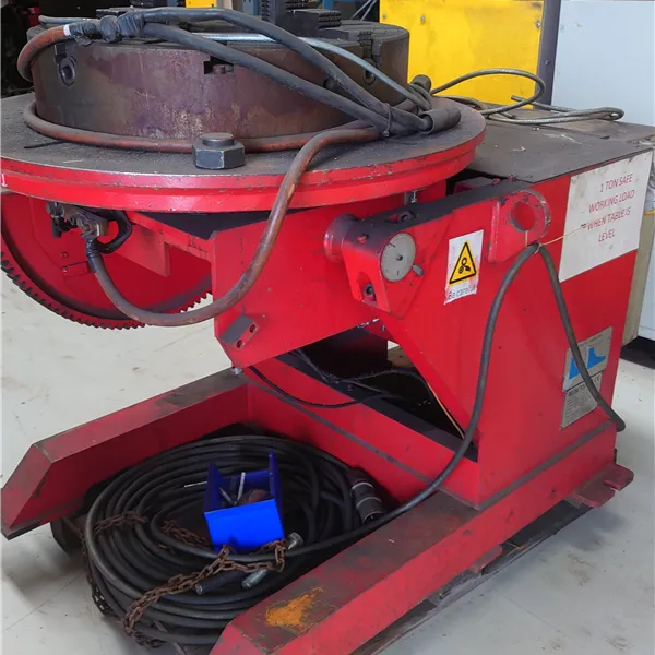 Redrock TPS 1000kg welding positioner. Optional 4 Jaw Chuck