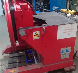 Redrock TPS 1000kg welding positioner. Chuck removed 