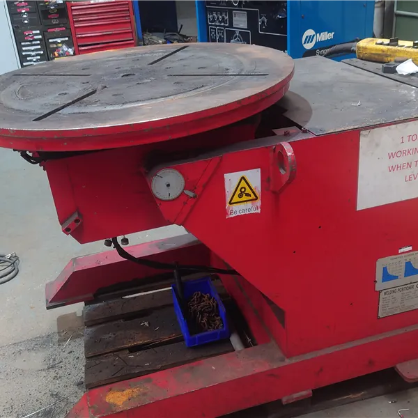 Redrock TPS 1000kg welding positioner. Optional 4 Jaw Chuck