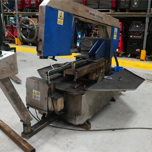 Reisen 620 DGSA Semi Auto Bandsaw complete with tables 
