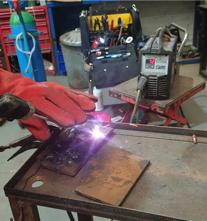 Parweld XTS 162 DC MMA welder single phase @ £100