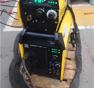 ESAB Warrior 400i MIG welder cc/cv with 304 wire feeder