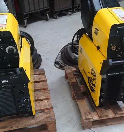 ESAB Warrior 400i MIG welder cc/cv with 304 wire feeder