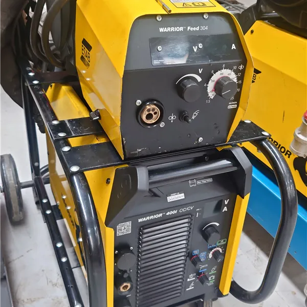ESAB Warrior 400i MIG welder cc/cv with 304 wire feeder