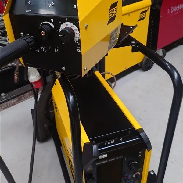ESAB Warrior 500i cc/cv MIG welder with 304 wire feeder