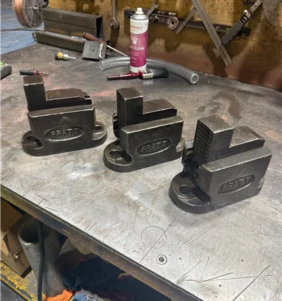 Pratt Box Jaws for face plate fixing and holding - 3 and 4 tonne