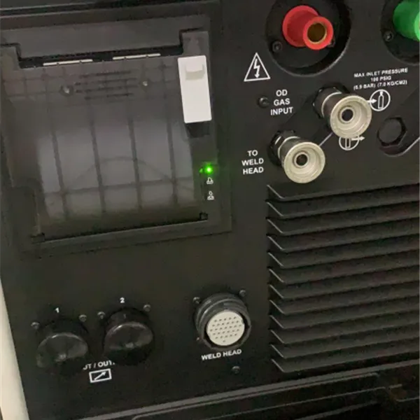 Swagelok M200 with 5 ser head and fixture hire only 