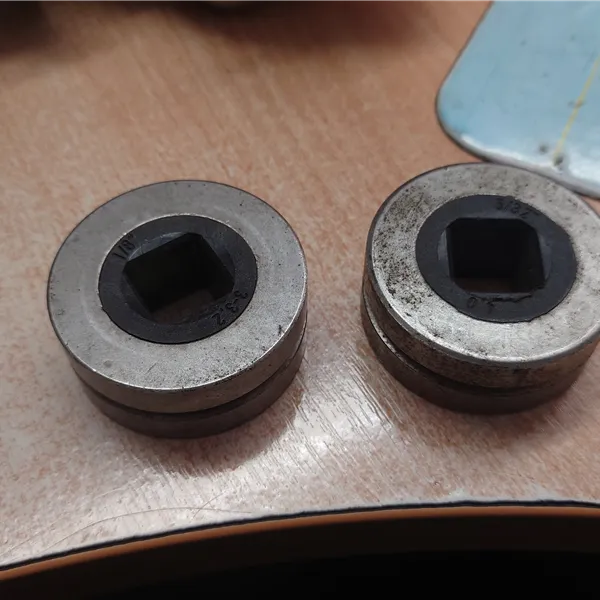 esab wire drive with flux tube with 4mm and 3.2 feed rolls 