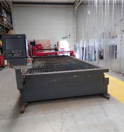 Esprit HD 2000 CNC Plasma cutting table with Hypertherm 260XD
