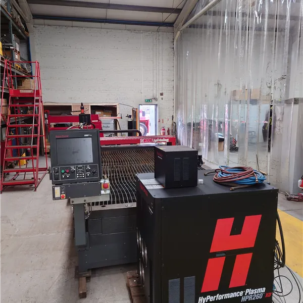 Esprit HD 2000 CNC Plasma cutting table with Hypertherm 260XD