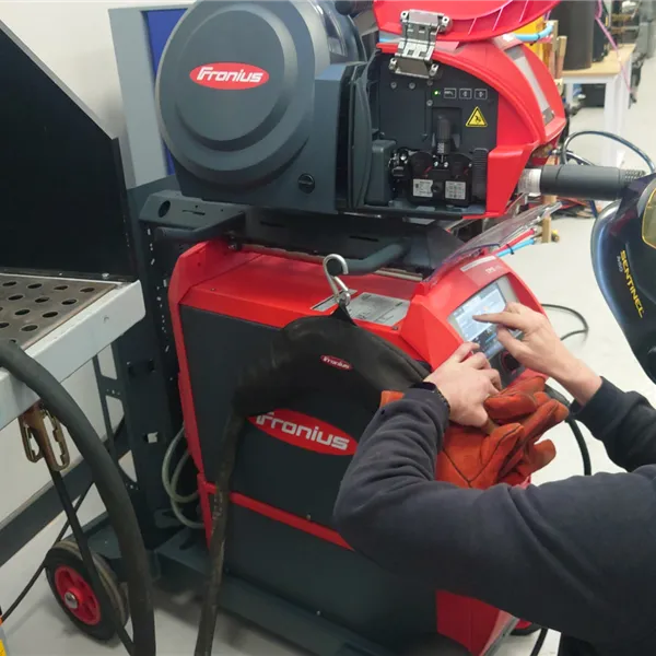 Fronius -TPS 400i  CMT Water-Cooled MIG Package
