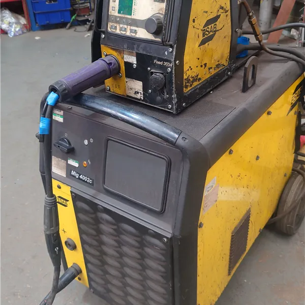 ESAB Origo MIG 402c with Feed 304 heavey duty feed