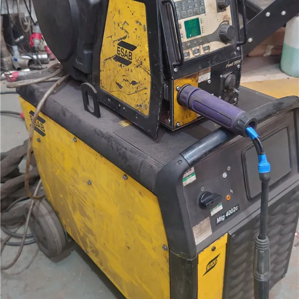 ESAB Origo MIG 402c with Feed 304 heavey duty feed