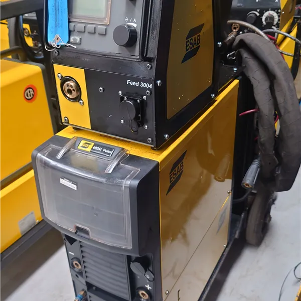 ESAB Aristo 4004i Pulse MIG Welder with wire feed gas or water cooled