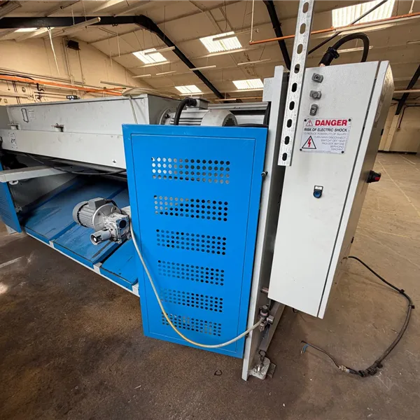 Techna Fab Hydraulic Guillotine