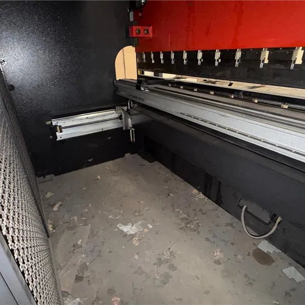 Amada CNC Press Brake HFE M2 4 axis