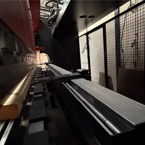 Amada CNC Press Brake HFE M2 4 axis