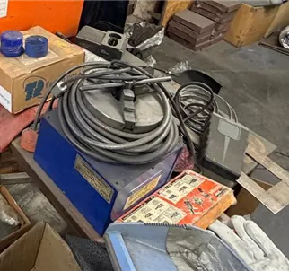 VBC B3 Welding positioner with foot control