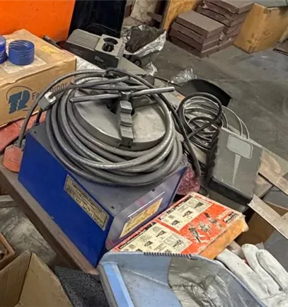 VBC B3 Welding positioner with foot control