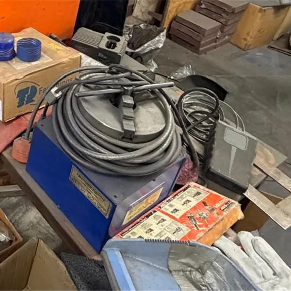 VBC B3 Welding positioner with foot control