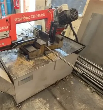 ERGONOMIC 320.250 DG mitre bandsaw