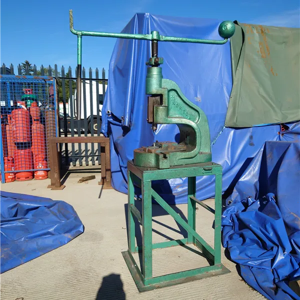 Norton deep Fly press on stand