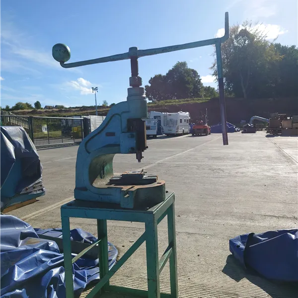 Norton deep Fly press on stand