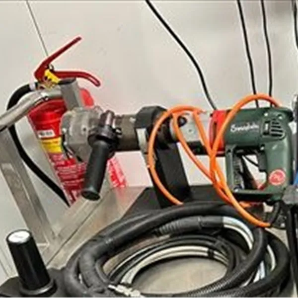 Swagelok tube facing machine with a Metabo 230 V drive